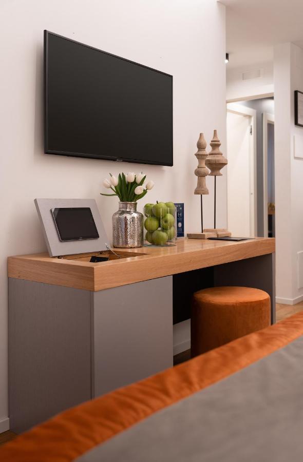 Lemummarellesuite Naples